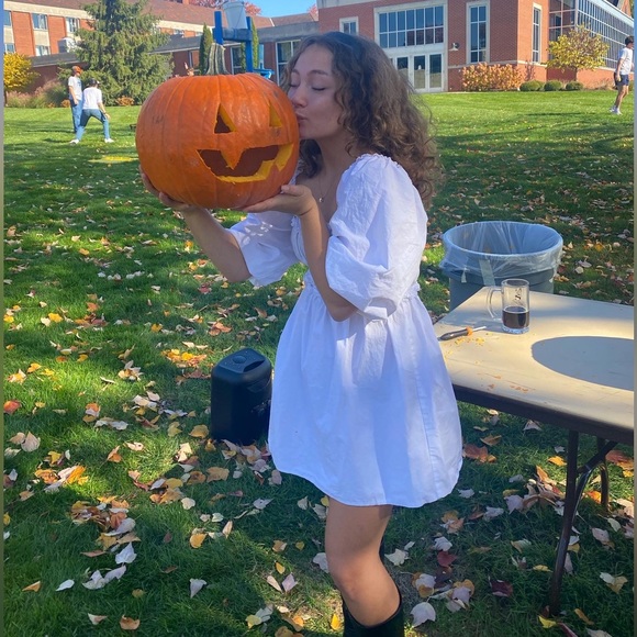 Meet your Posher, Kadence - Picture 4 of 16